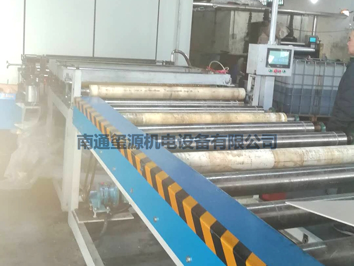 1583219925147591.jpg 板面双面涂胶机.jpg